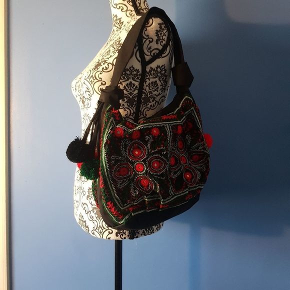 Women's Casual Handbag - Picture 7 of 15